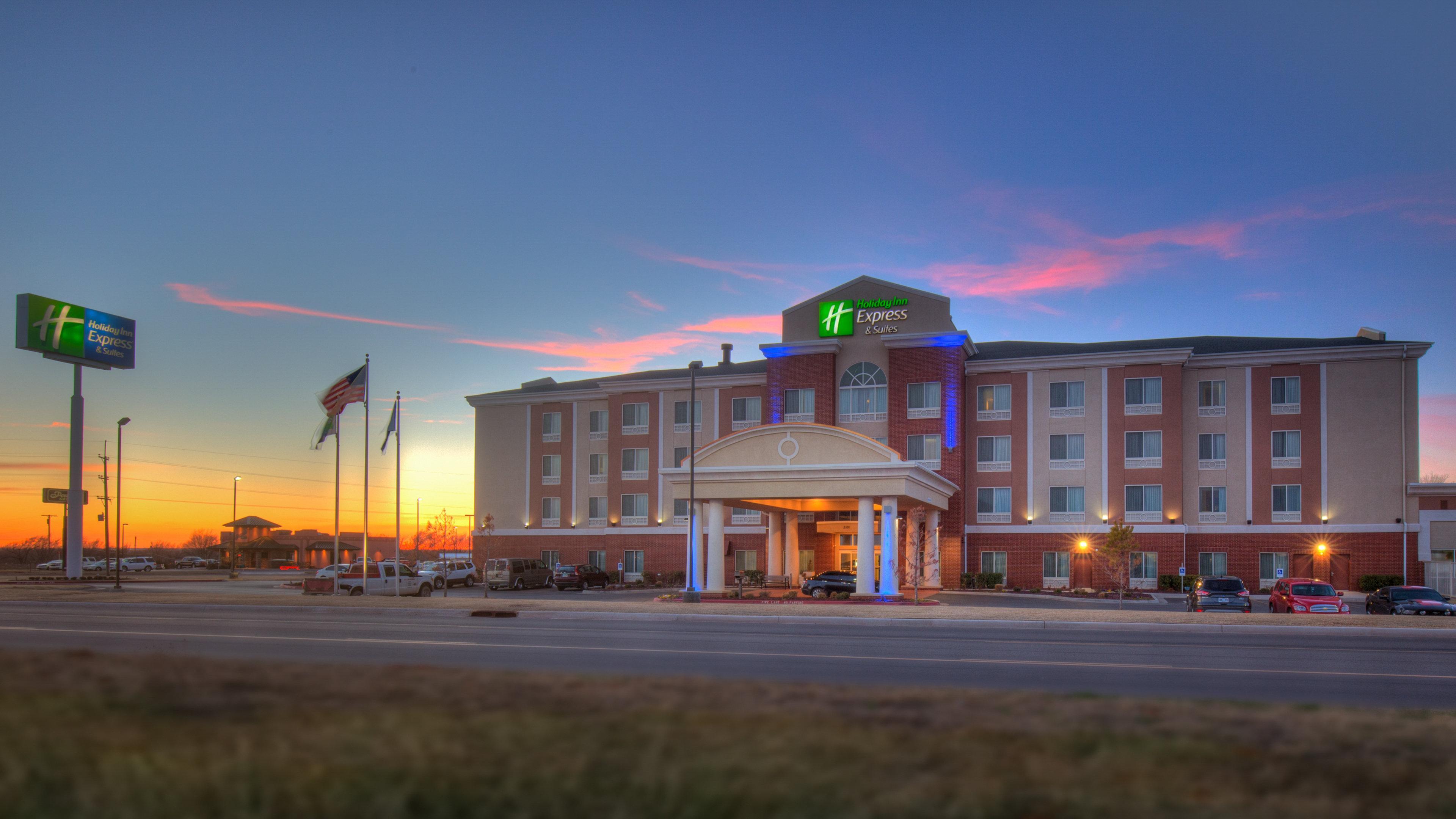 Holiday Inn Express Hotel And Suites Elk City By Ihg Exterior foto